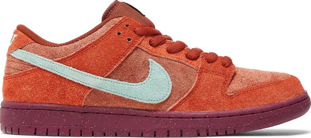 SB DUNK MYSTIC RED AND ROSEWOOD – Dawntown
